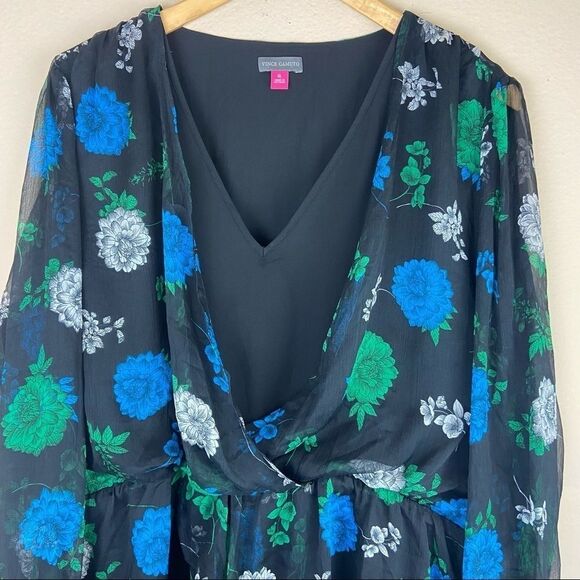 Vince Camuto- Floral-Print Cinched-Waist Top - Picture 7 of 9